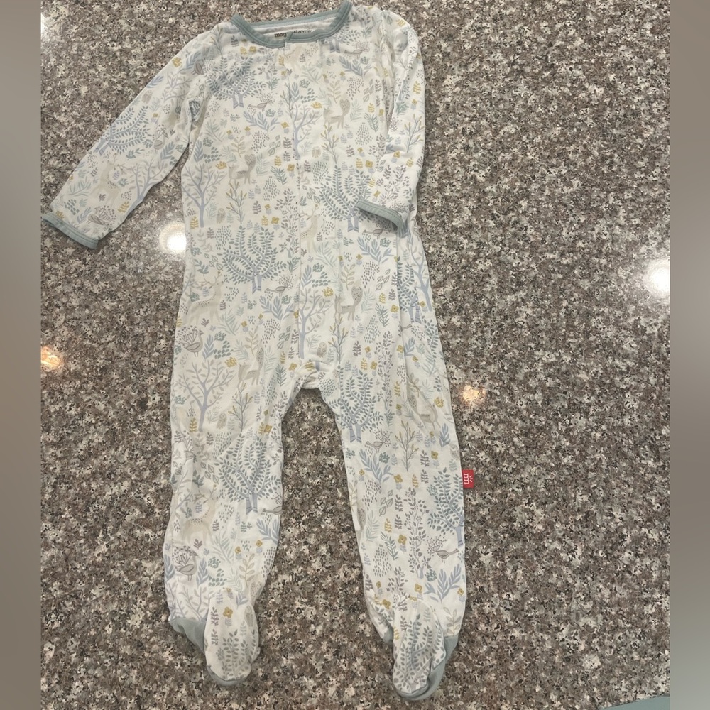 Magnetic Me Onesie Size 6-9 months